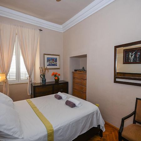 Large Three Bedroom, Center Of Old Town Dubrovnik Eksteriør billede